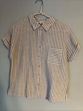 NWOT Blu Pepper Striped Top in Cream & Black